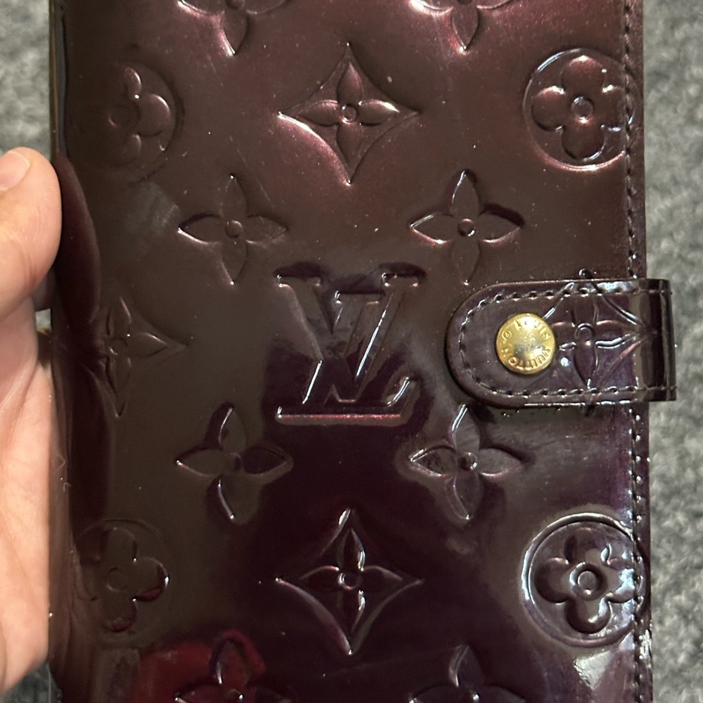Louis Vuitton Vernis Monogram Agenda Cover in Bordeaux.